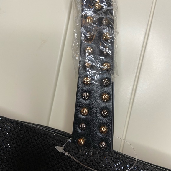 NWT large Black shimmery bag. 16 x 13 w/bonus bag - Picture 5 of 7